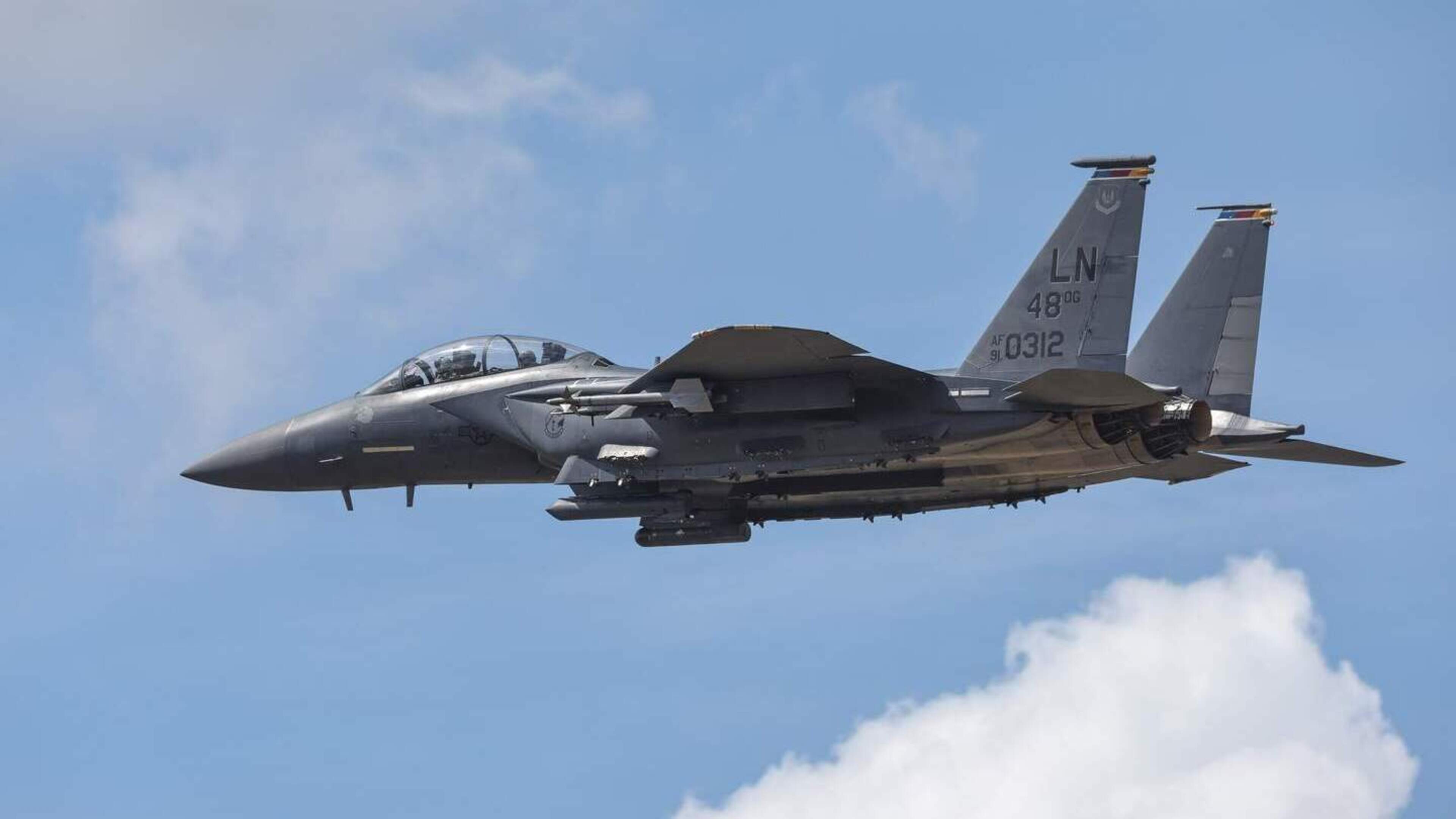 ’Neergeschoten Amerikaanse F-15-piloot in Iran zag zwerm drones in ’kwal’-formatie vliegen: ’Echt buitenaardse sh*t’